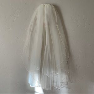 Short Veil - Never Worn - New With Tags